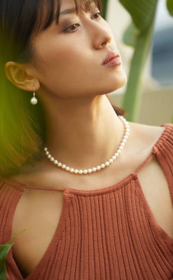 Lyra 7mm Gold Pearl Necklace