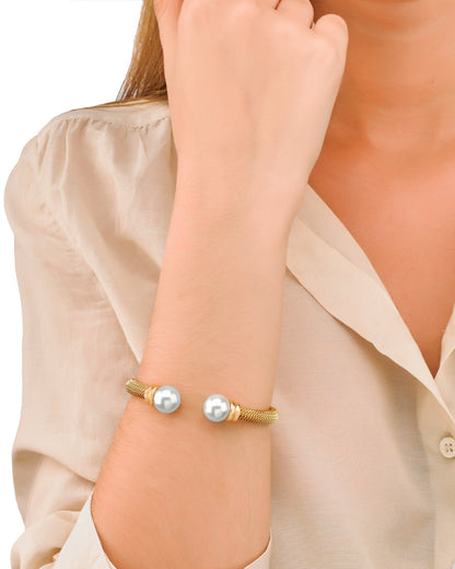 Tender Gold Two Pearl Bracelet