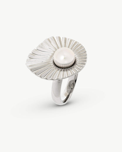 Le palm pearl ring