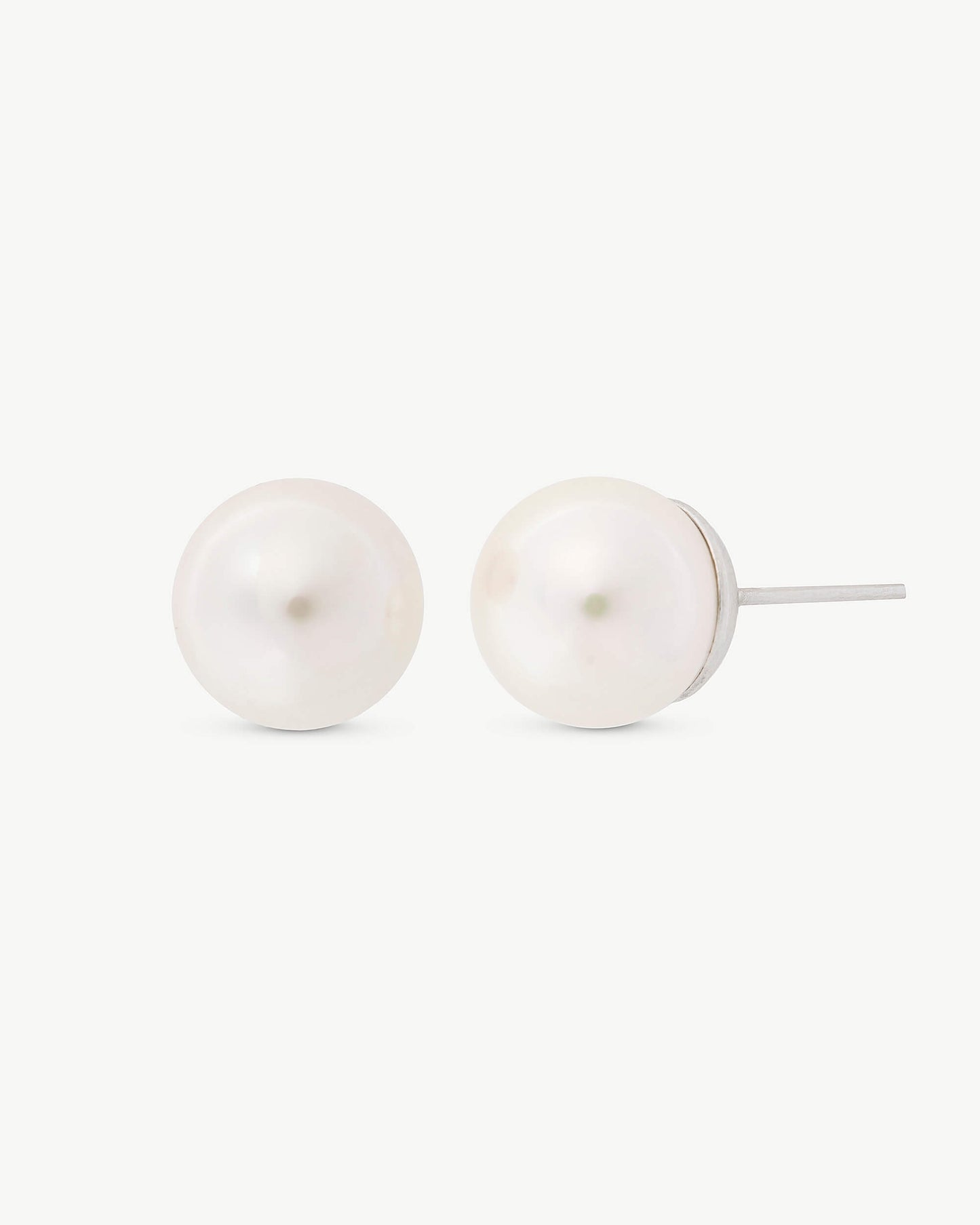 8mm Lyra Pearl Earrings