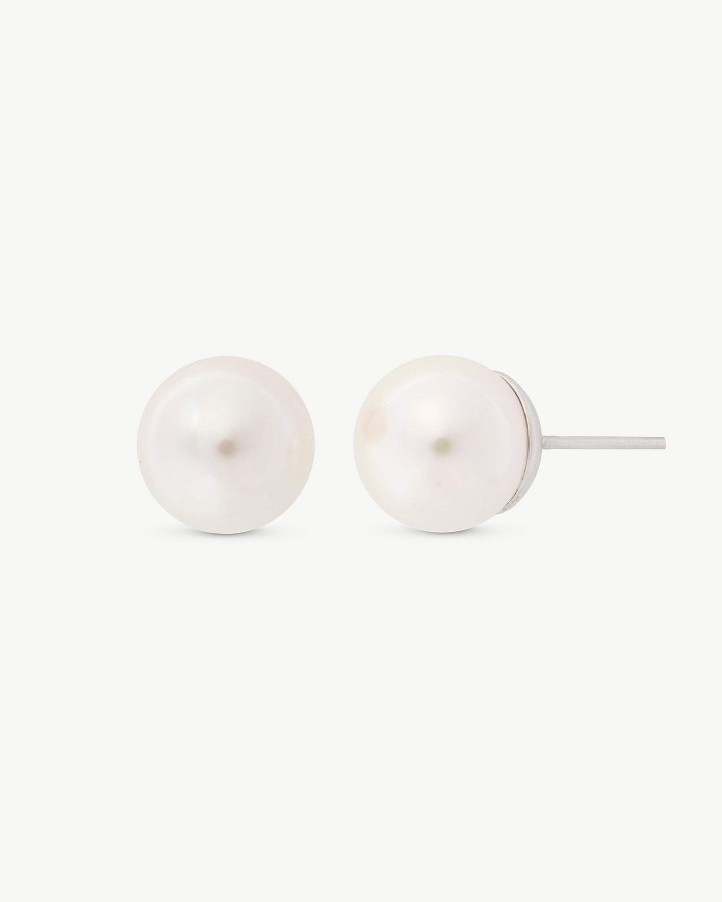 10mm Lyra Pearl Earrings